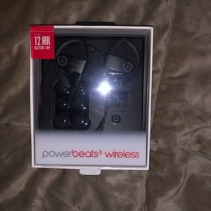 Power beats 3 barely used a few times